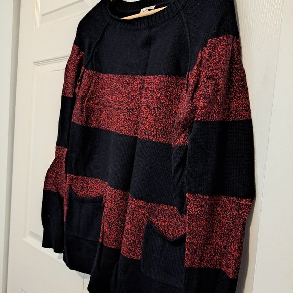 GAP Navy and Heathered Red Sweater - Picture 6 of 6